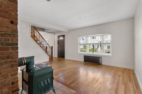 54 Perkins St, Gloucester, MA 01930 photo 15