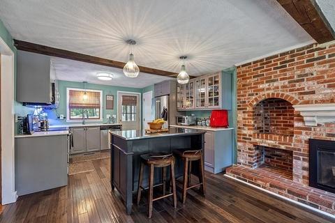 61 Ash St, Townsend, MA 01469 photo 9