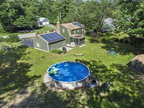 61 Ash St, Townsend, MA 01469 photo 2