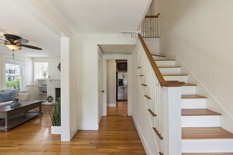 722 Great Plain Ave, Needham, MA 02492 photo 4