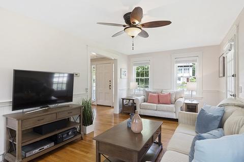 722 Great Plain Ave, Needham, MA 02492 photo 8