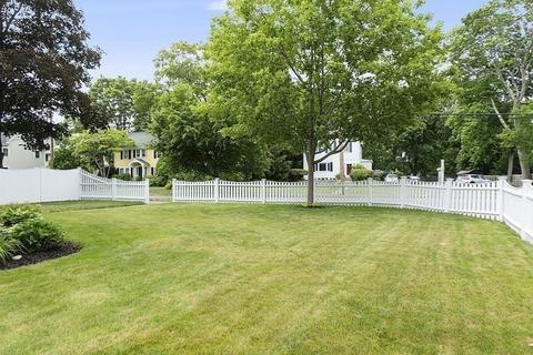 722 Great Plain Ave, Needham, MA 02492 photo 33