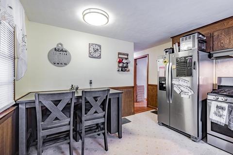 28 Davis St, Springfield, MA 01104 photo 7