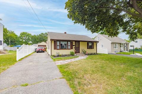 28 Davis St, Springfield, MA 01104 photo 2