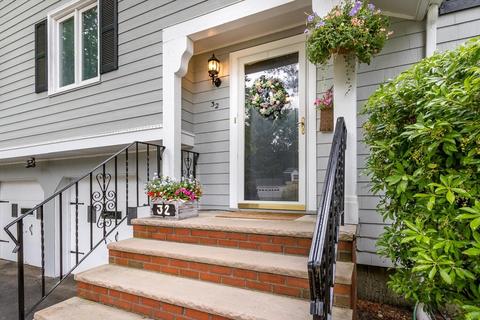 32 Kings Rd, Canton, MA 02021 photo 3
