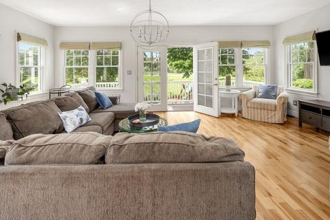 6 Chestnut Rd, Hingham, MA 02043 photo 9