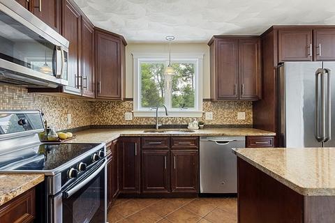 206 Dodge St, Beverly, MA 01915 photo 4