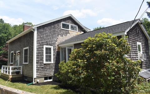 26 Cross St, Carver, MA 02330 photo 2