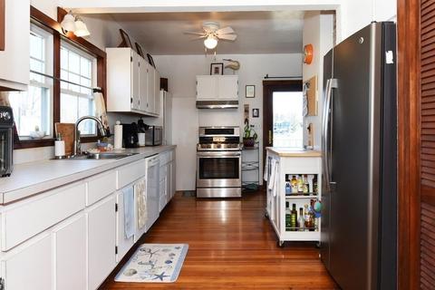 14 Tibbetts Ave, Danvers, MA 01923 photo 7