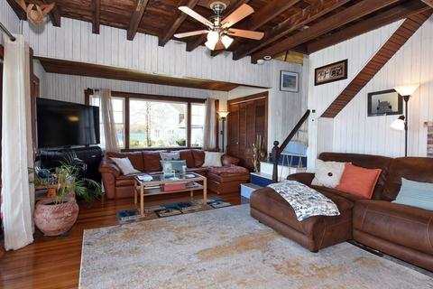 14 Tibbetts Ave, Danvers, MA 01923 photo 13