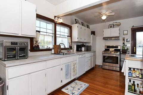 14 Tibbetts Ave, Danvers, MA 01923 photo 6