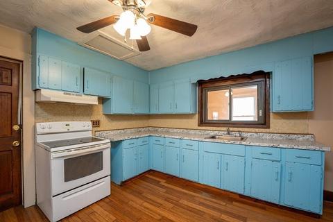 48 Lester St, Springfield, MA 01108 photo 10