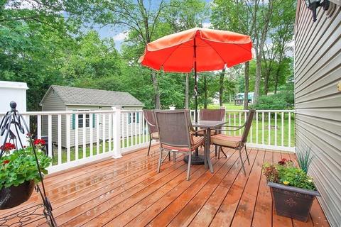 45 Austin Cir, Florence, MA 01062 photo 3
