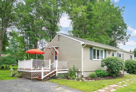 45 Austin Cir, Florence, MA 01062 photo 2