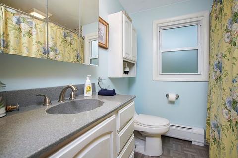 45 Austin Cir, Florence, MA 01062 photo 10