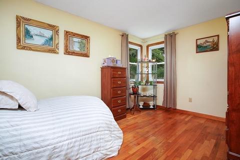 45 Austin Cir, Florence, MA 01062 photo 8