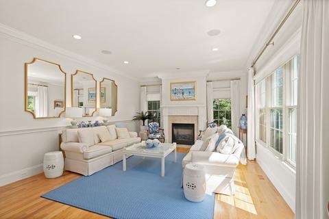 37 Garrison Rd, Wellesley, MA 02482 photo 3