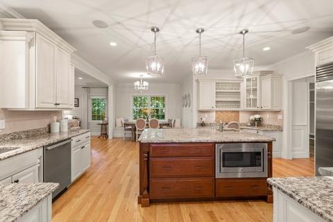 37 Garrison Rd, Wellesley, MA 02482 photo 6