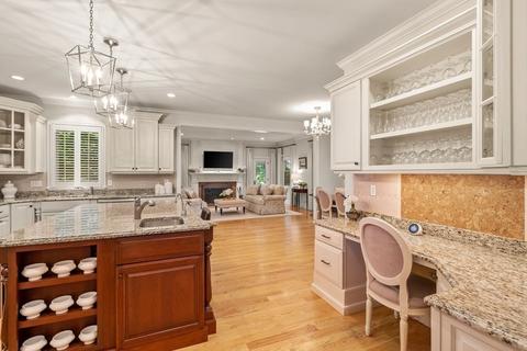 37 Garrison Rd, Wellesley, MA 02482 photo 8