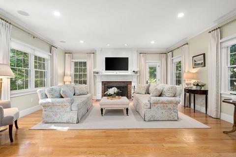 37 Garrison Rd, Wellesley, MA 02482 photo 11