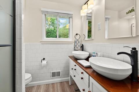 4 Westview Rd, Framingham, MA 01701 photo 14