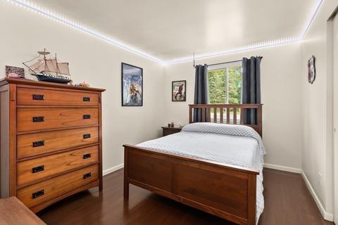 4 Westview Rd, Framingham, MA 01701 photo 12