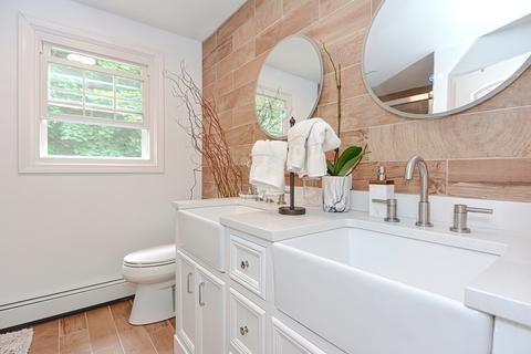 8 Juniper Ct, Bristol, RI 02809 photo 29