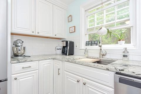 8 Juniper Ct, Bristol, RI 02809 photo 15