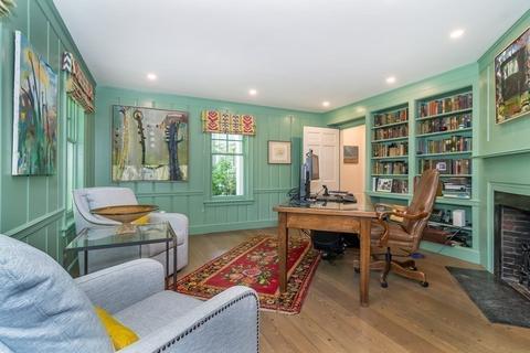 30 Whiting Rd, Wellesley, MA 02481 photo 10