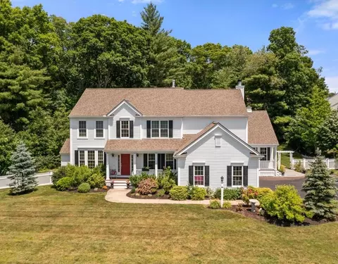 2 Francis Dr, Upton, MA 01568 photo 1