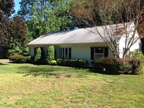294 Holcomb Rd, Springfield, MA 01118 photo 1