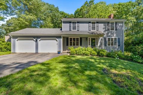 1 Harvest Ln, Hingham, MA 02043 photo 1