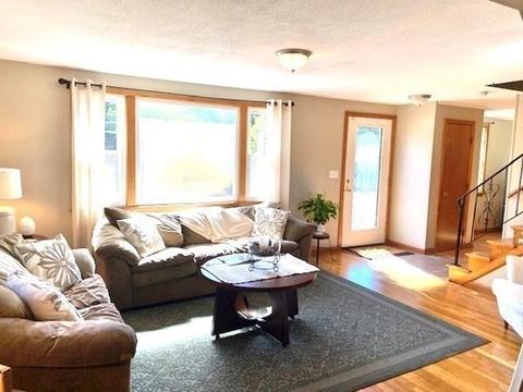 54 Apache Rd, Bellingham, MA 02019 photo 3