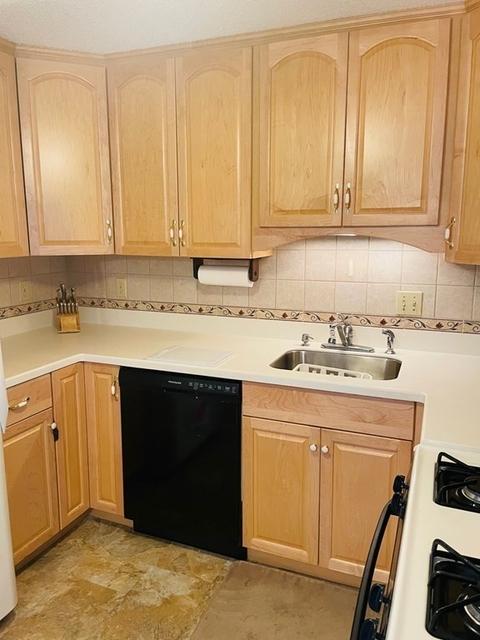 4234 N Main St #4G1, Fall River, MA 02720 photo 4