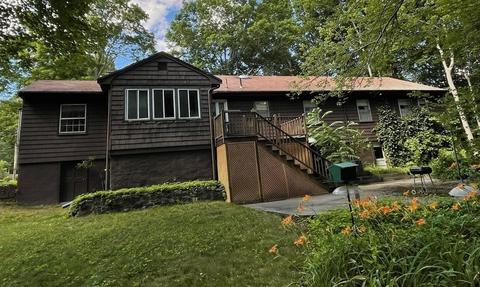 31 Baker Rd, Reading, MA 01867 photo 3