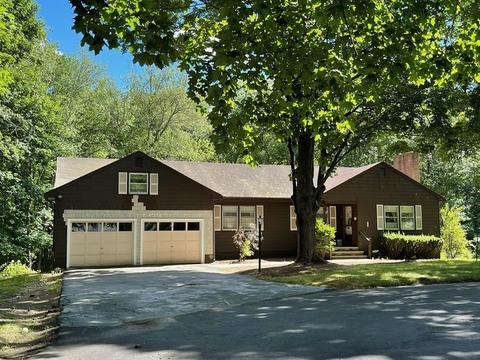 31 Baker Rd, Reading, MA 01867 photo 1