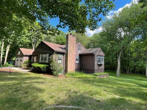 31 Baker Rd, Reading, MA 01867 photo 2