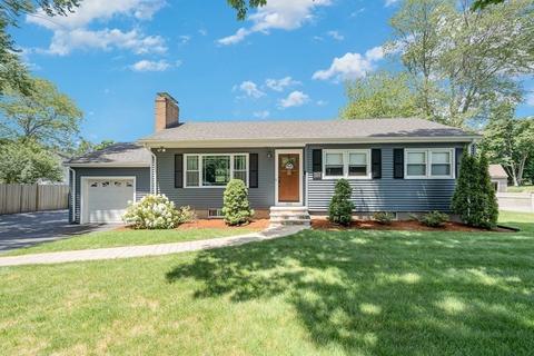 435 Franklin St, Reading, MA 01867 photo 1