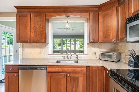 435 Franklin St, Reading, MA 01867 photo 11
