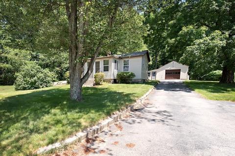 39 Everett St, Norfolk, MA 02056 photo 3