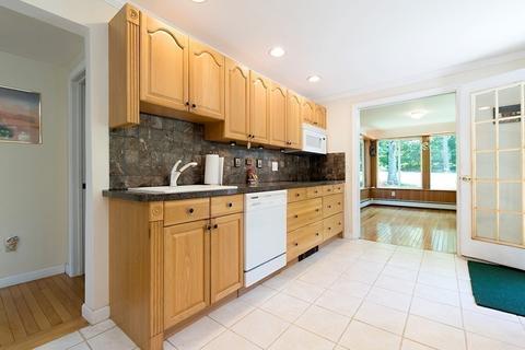39 Everett St, Norfolk, MA 02056 photo 9
