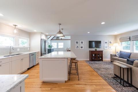 72 Glenmere Cir, Reading, MA 01867 photo 8