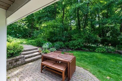 72 Glenmere Cir, Reading, MA 01867 photo 37