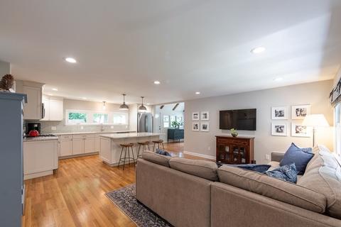 72 Glenmere Cir, Reading, MA 01867 photo 13