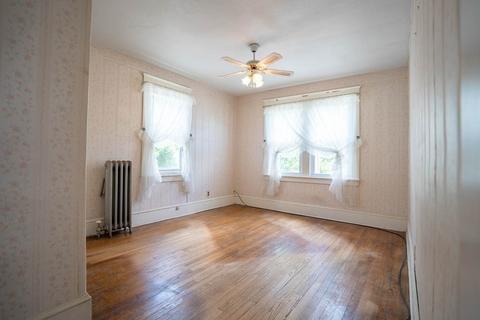 61 Maple St, West Springfield, MA 01089 photo 28