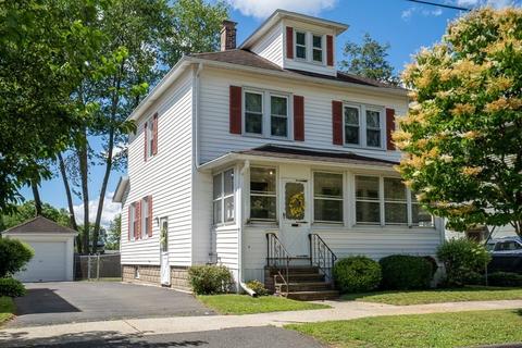 61 Maple St, West Springfield, MA 01089 photo 1