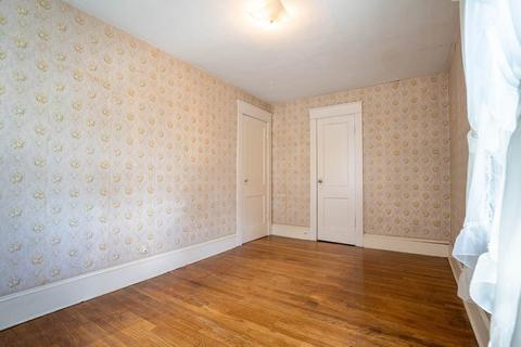 61 Maple St, West Springfield, MA 01089 photo 26