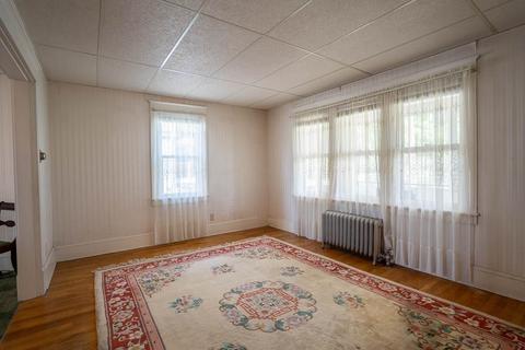 61 Maple St, West Springfield, MA 01089 photo 9