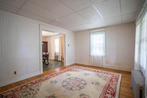 61 Maple St, West Springfield, MA 01089 photo 6