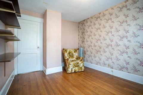 61 Maple St, West Springfield, MA 01089 photo 20
